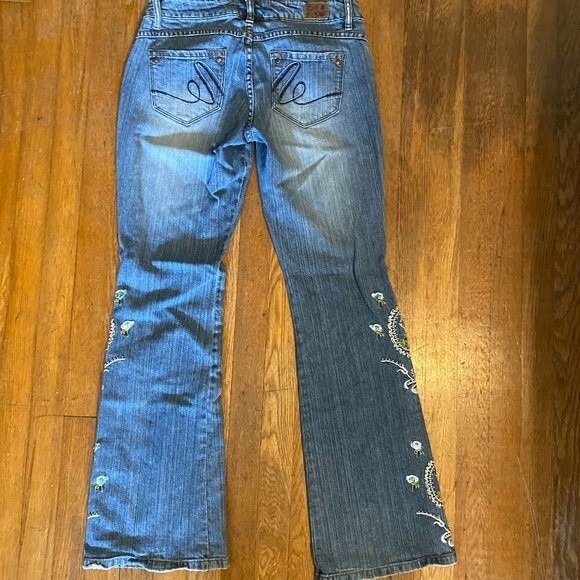 Rampage Jeans Boho Embordered Sequin Beads Flare Leg Womens Jeans Size 28 - Picture 3 of 13